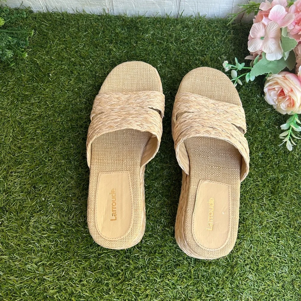 Larroudé Women's Ash Braided natural  Raffia Flatform Sandals size 6.5 like new